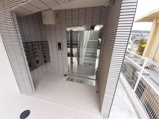 14/20 エントランス