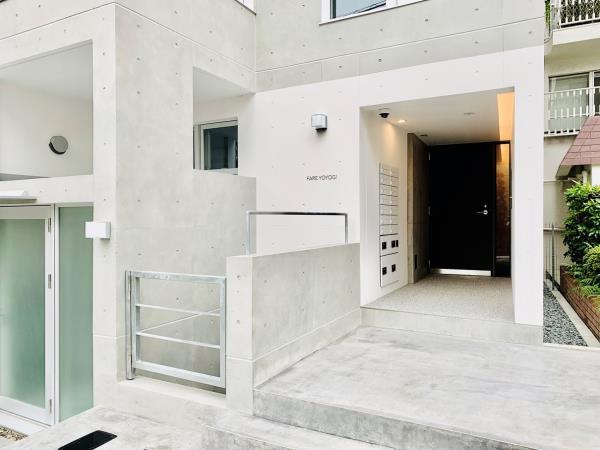 2/5 エントランス