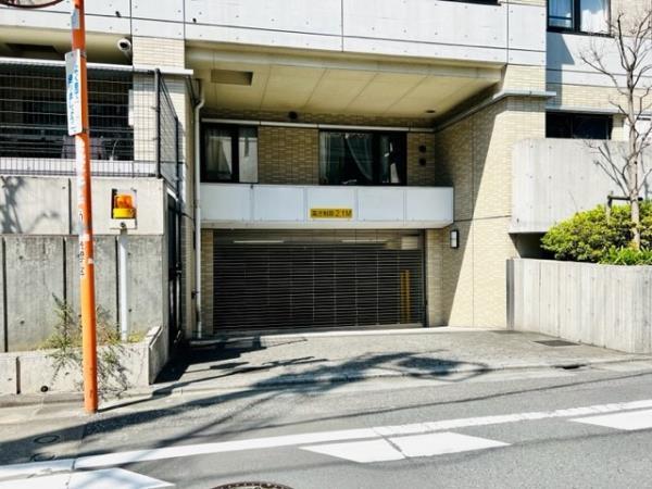 27/29 駐車場