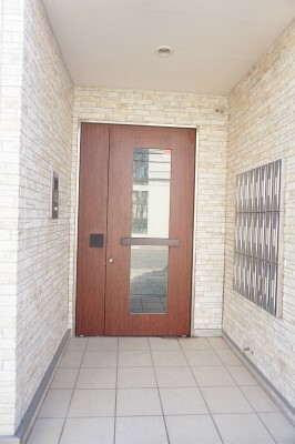 17/27 エントランス