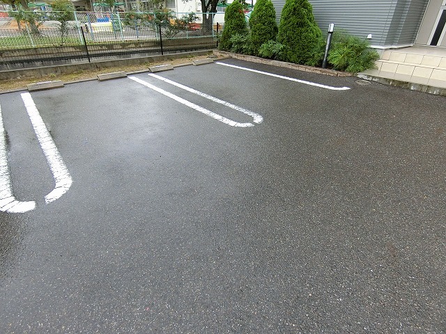 14/20 駐車場
