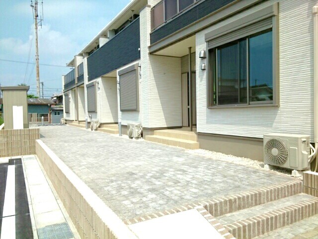 13/20 エントランス