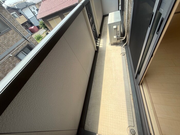 18/20 バルコニー