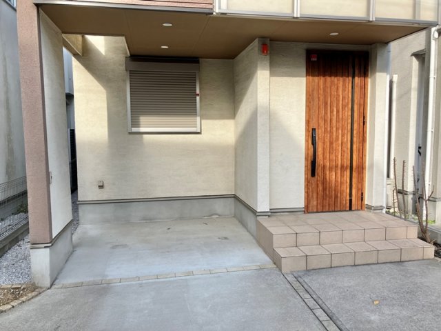 2/3 エントランス