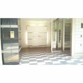 13/13 エントランス