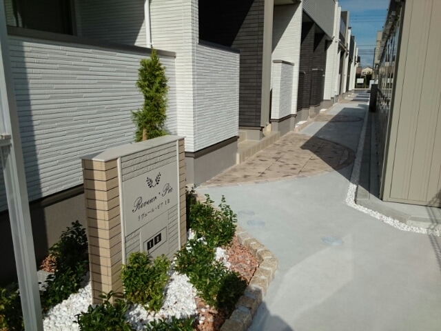 13/20 エントランス