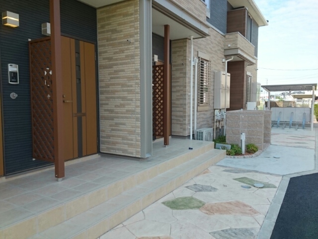 13/20 エントランス