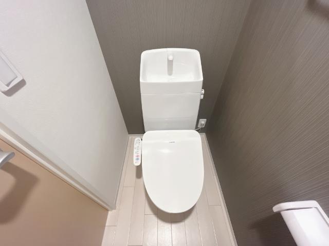 16/27 トイレ