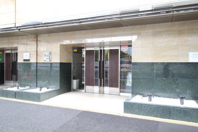 19/22 エントランス