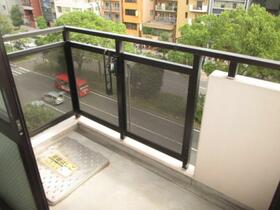 13/16 バルコニー