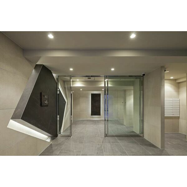 7/11 エントランス