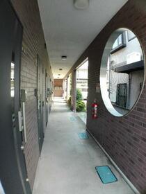 2/2 エントランス