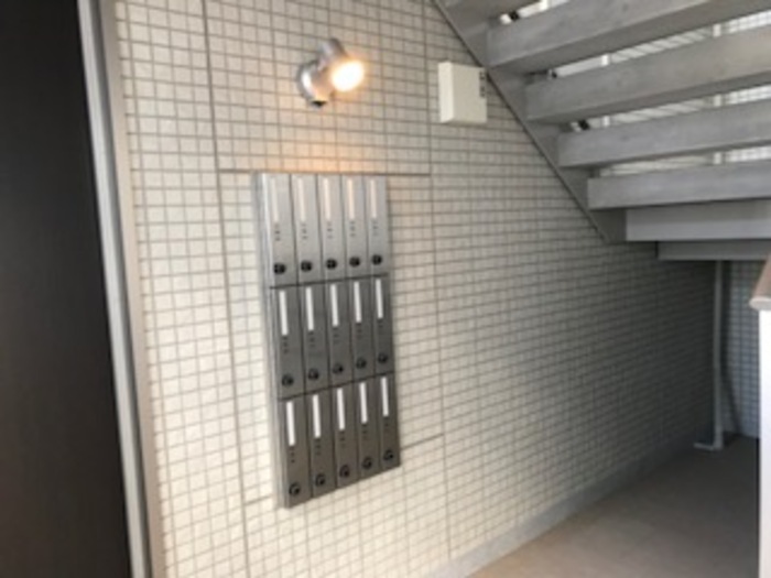 19/23 エントランス