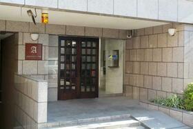 2/4 エントランス