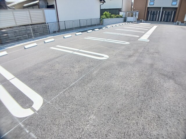 14/20 駐車場