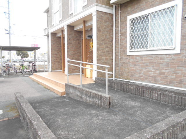 13/20 エントランス