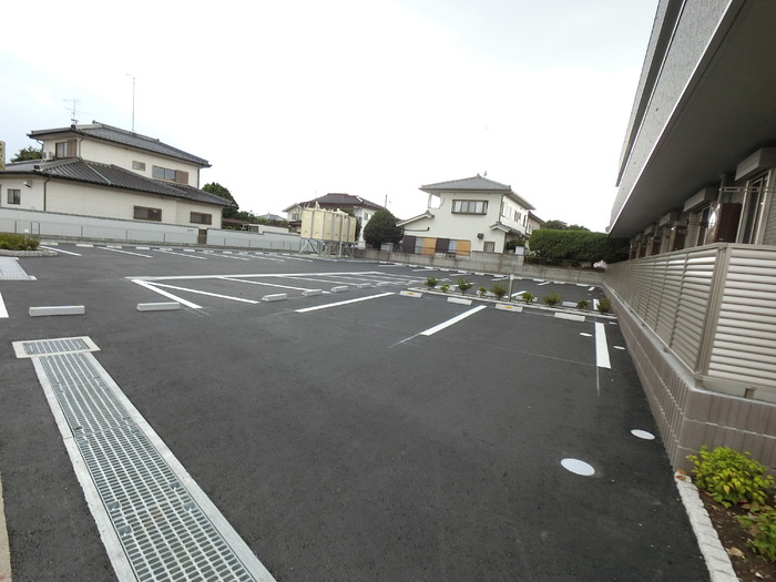17/22 駐車場