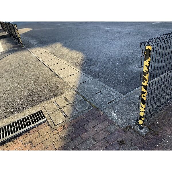 13/14 エントランス