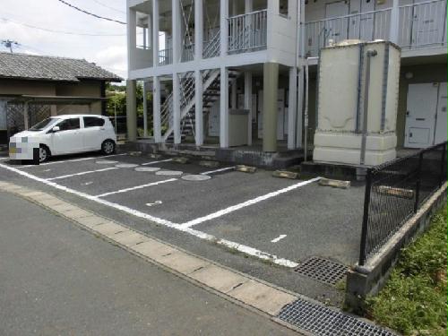 14/20 駐車場