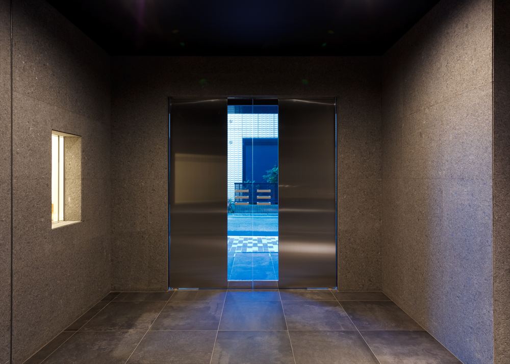 21/29 エントランス