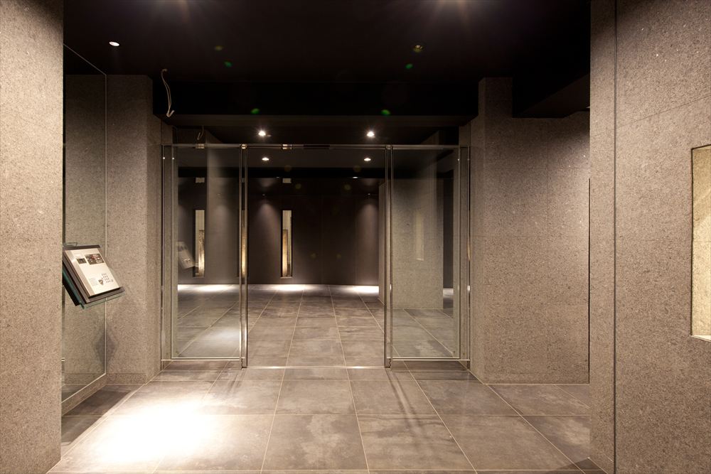 22/29 エントランス