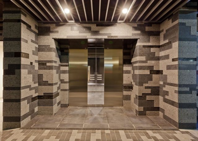 24/29 エントランス