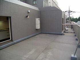 13/16 バルコニー