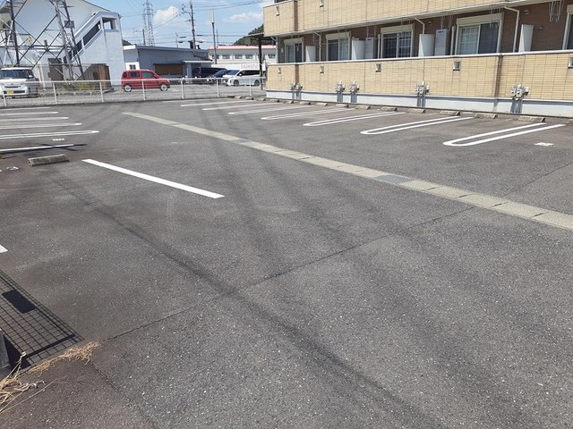14/20 駐車場