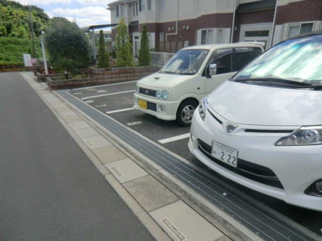 22/30 駐車場