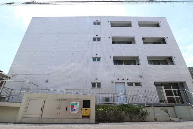 19/21 エントランス