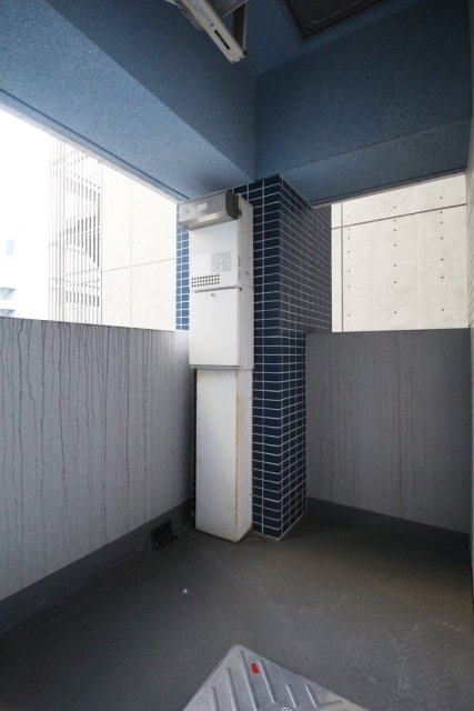 18/28 バルコニー