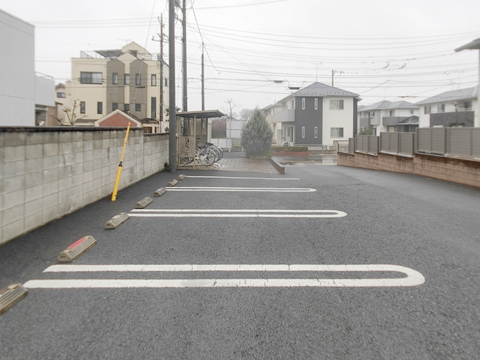 20/30 駐車場