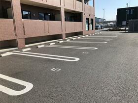 3/3 駐車場