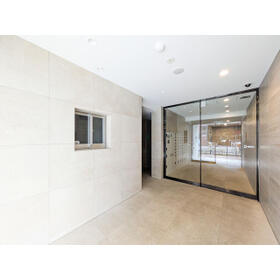 4/5 エントランス