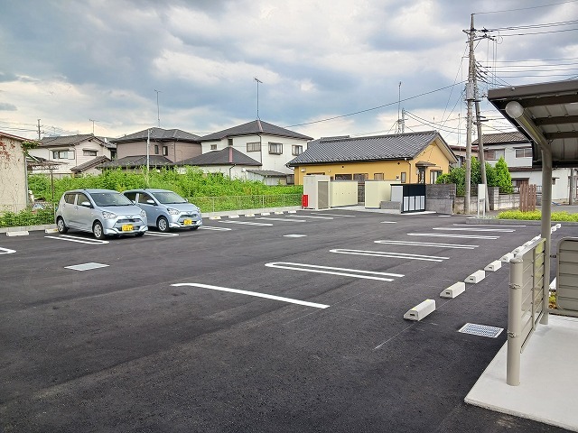 14/20 駐車場