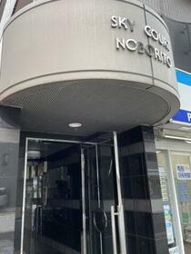 16/16 エントランス