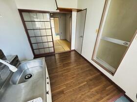 16/17 エントランス