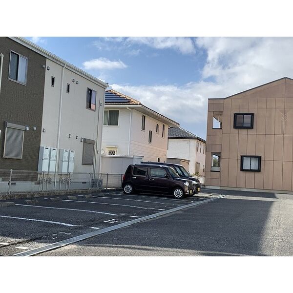 3/3 駐車場