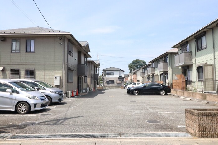 2/2 駐車場