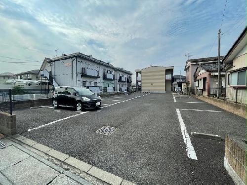 14/23 駐車場