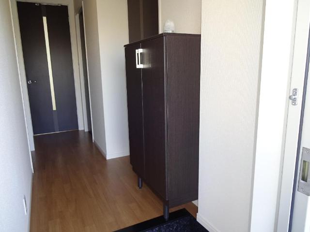 15/28 玄関