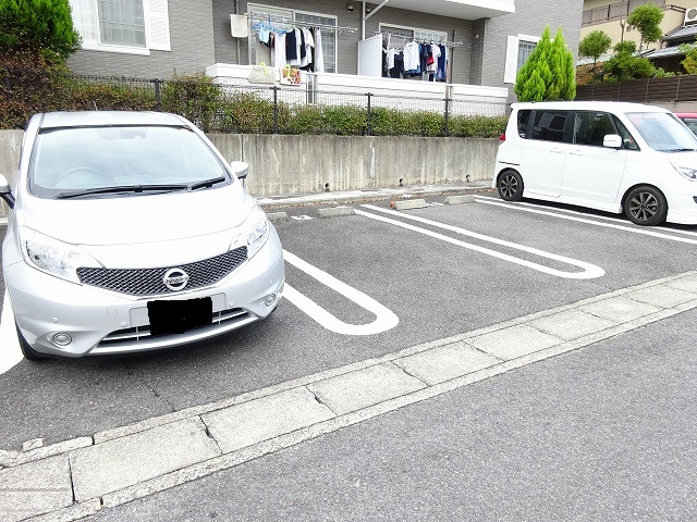 2/10 駐車場