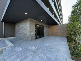 15/16 エントランス