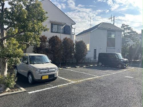 4/7 駐車場