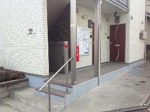 14/14 エントランス