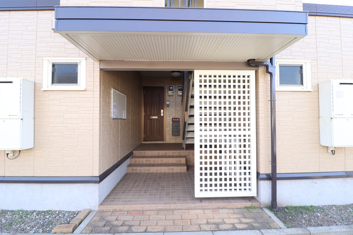 19/28 エントランス