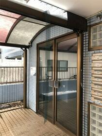 17/23 エントランス