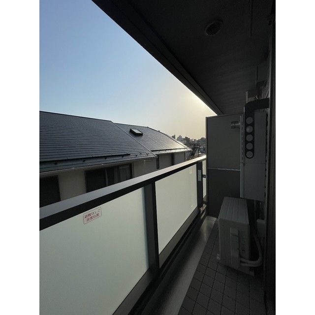 14/28 バルコニー
