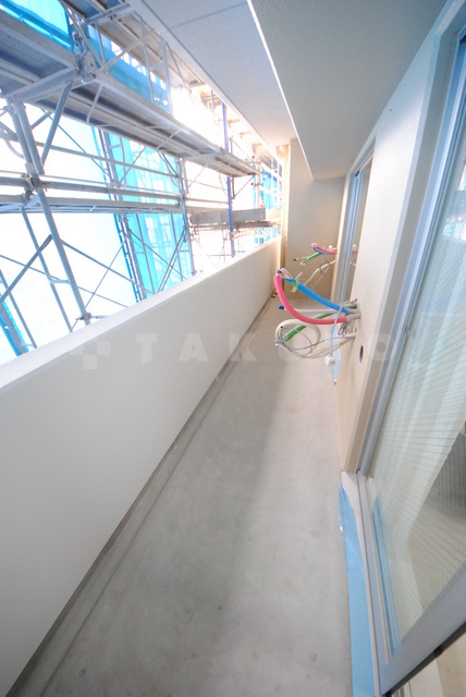 14/28 バルコニー