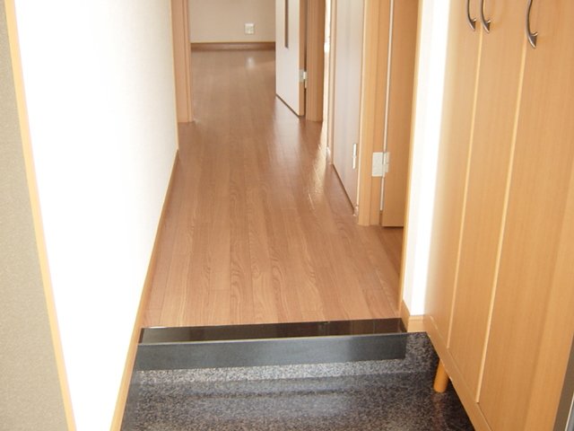 15/28 玄関